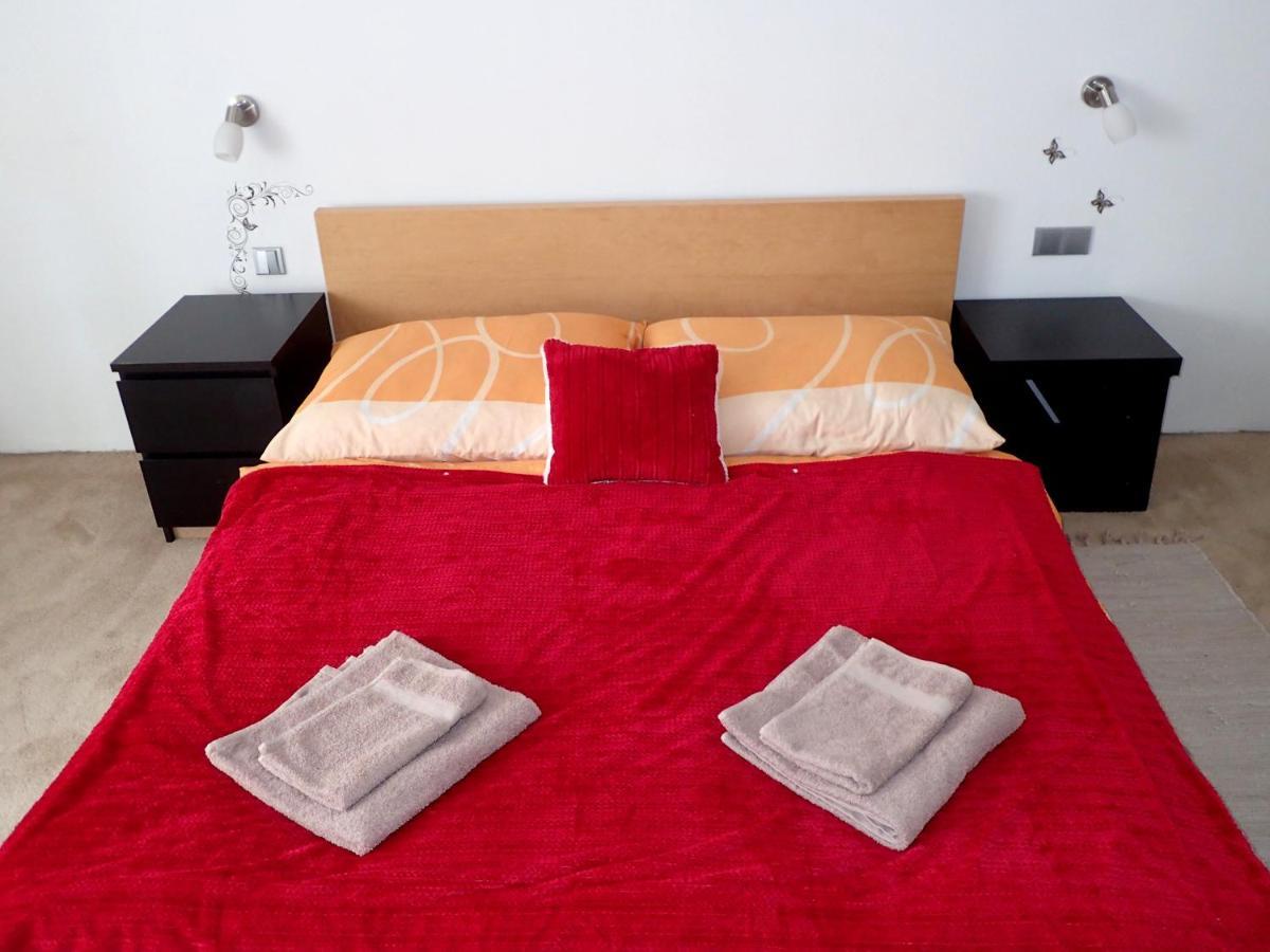 Superior Apartment Bratislava Buitenkant foto